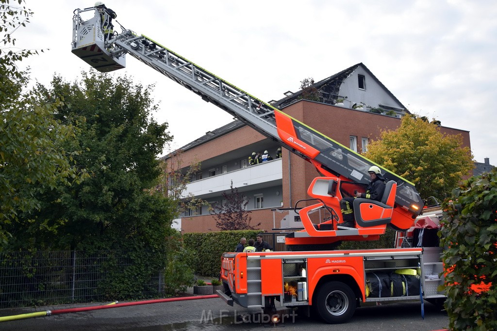 Feuer 2 Y Koeln Suerth Elisabeth Selbertstr P198.JPG - Miklos Laubert